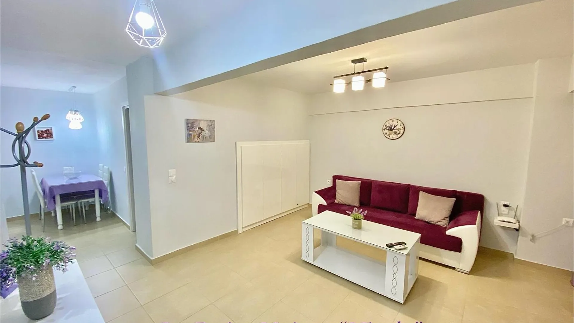 La Petite Maison Nicole contacts